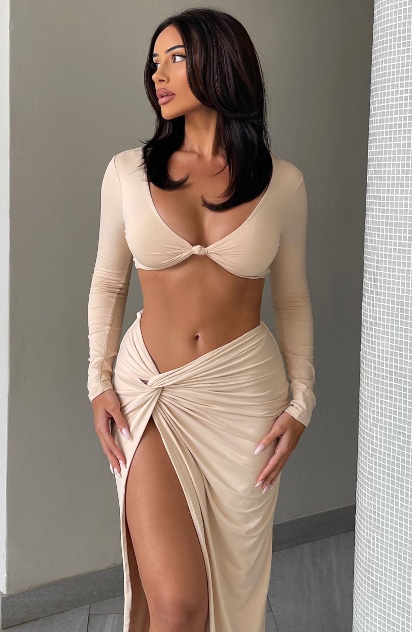 Crop Karyna